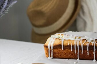 How to Bake a Lemon Drizzle Pound Cake for Mother’s Day